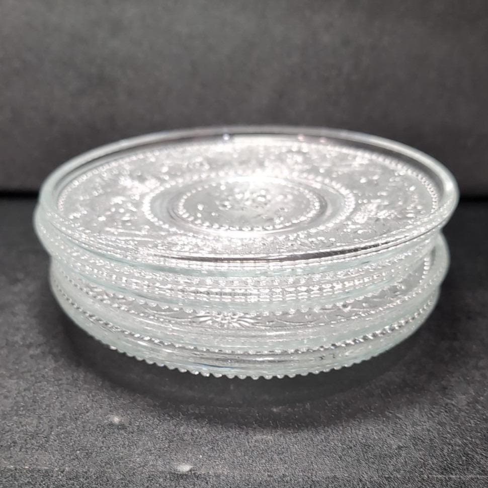 Sandwich Glass Clear Bread Plates, Set of 4, Vintage Floral Scroll Pattern - Thumbnail 9