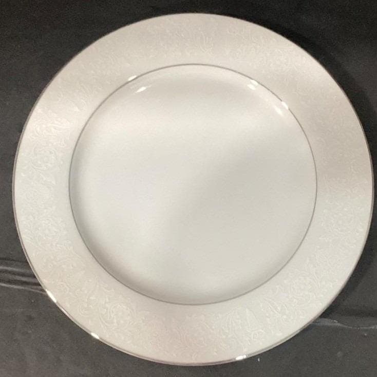 Crown Victoria "Lovelace" Dinner Plates, Set of 4, Platinum Trim, Vintage China - Thumbnail 5