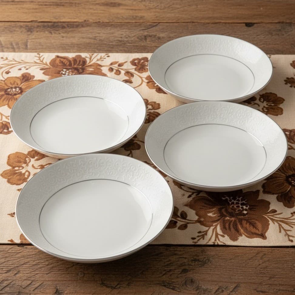 Crown Victoria "Lovelace" Berry Bowls, Set of 4, Platinum Rim, Vintage Japan