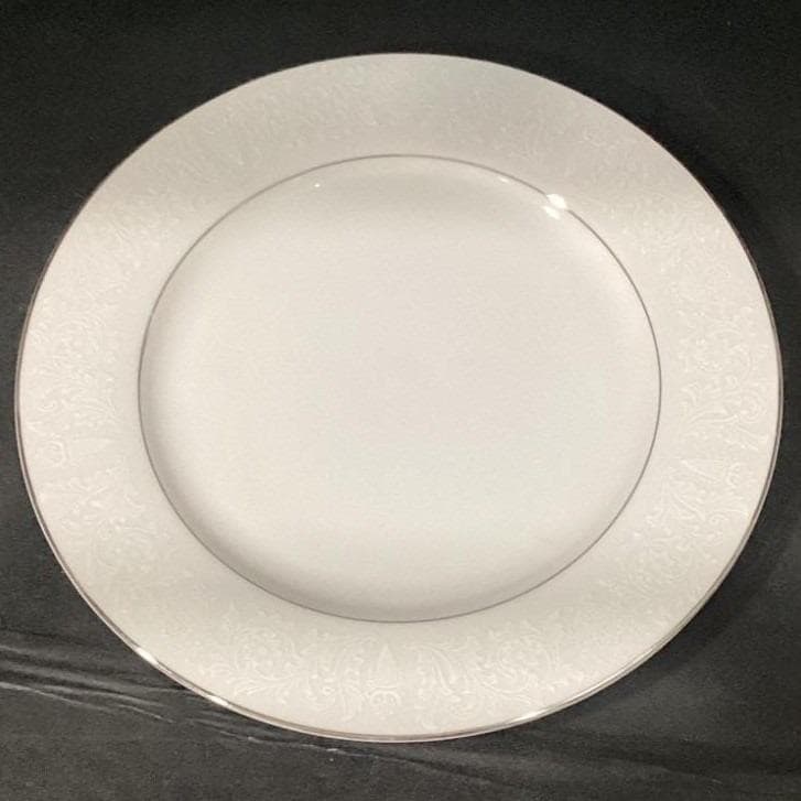 Crown Victoria "Lovelace" Dinner Plates, Set of 2, Platinum Trim, Vintage China - Thumbnail 5