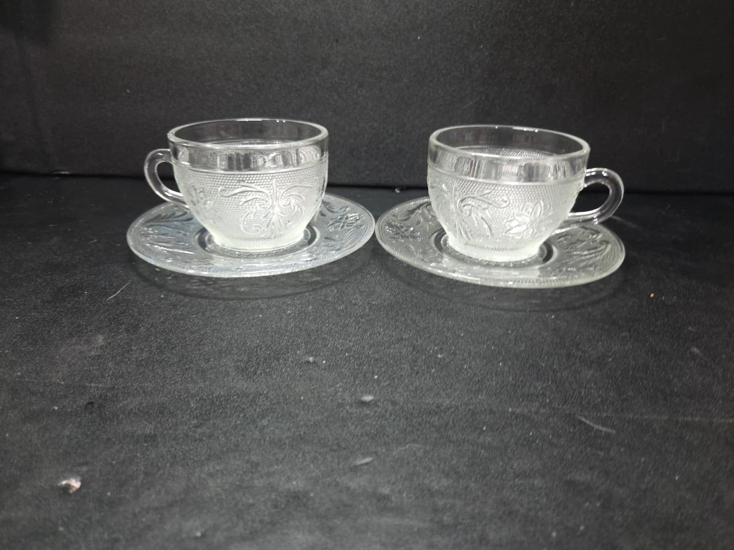 Anchor Hocking Sandwich Pattern Cups & Saucers, Set of 2, Vtg Snack Set, 4 Piece