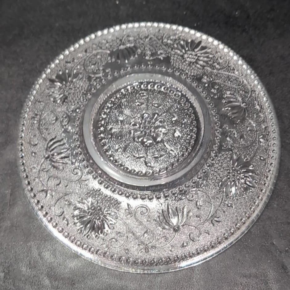 Sandwich Glass Clear Bread Plates, Set of 2, Vintage Floral Scroll Pattern - Thumbnail 3