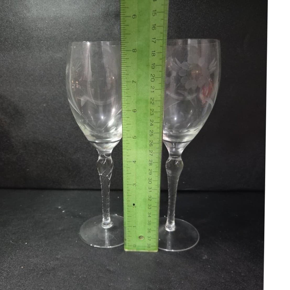 Lenox Style Sunflower Etched Crystal Goblets, Set of 2, Vintage Twisted Stem - Thumbnail 9