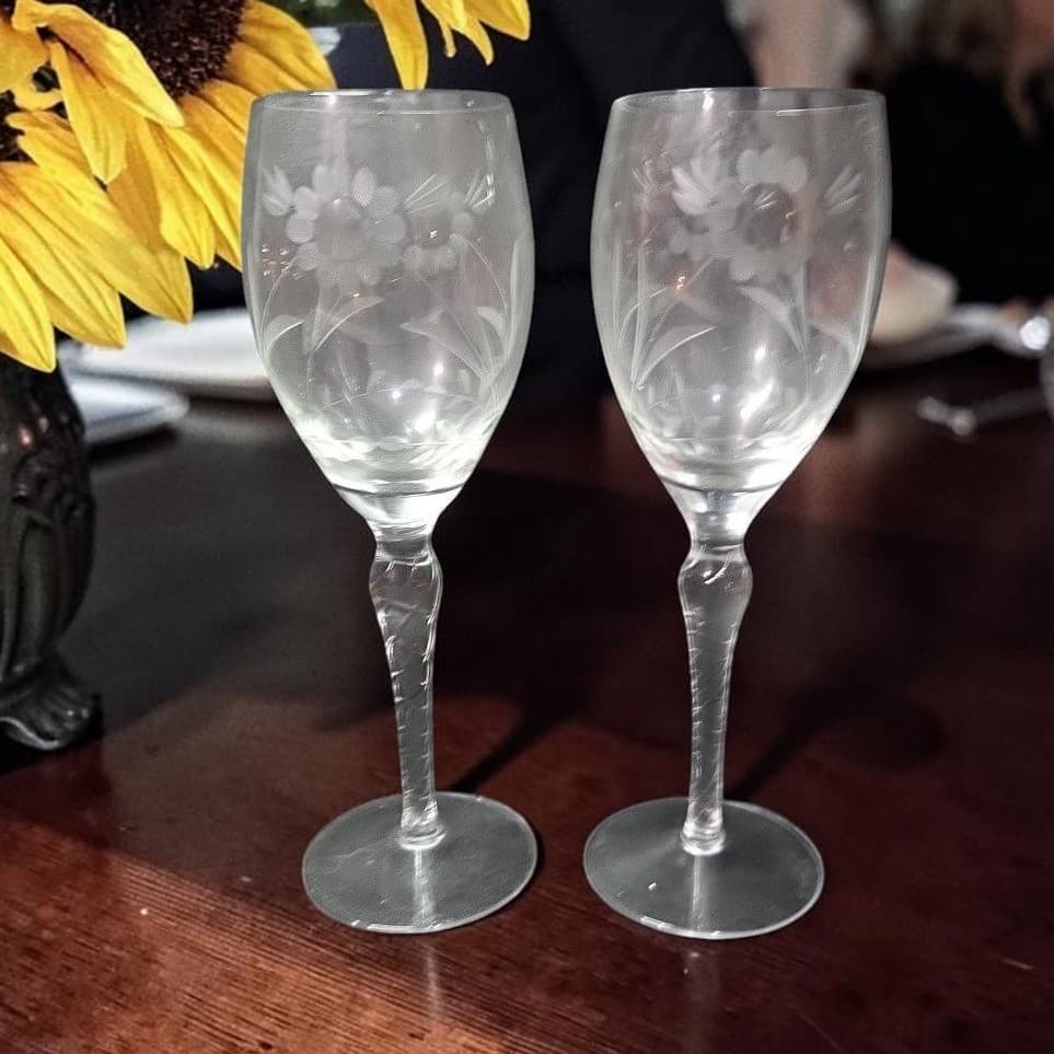 Lenox Style Sunflower Etched Crystal Goblets, Set of 2, Vintage Twisted Stem