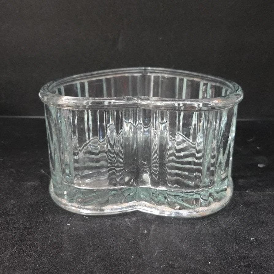 Libbey Style Ribbed Heart Glass Bowl, Starburst Pattern, Heavy Clear Glassware - Thumbnail 10