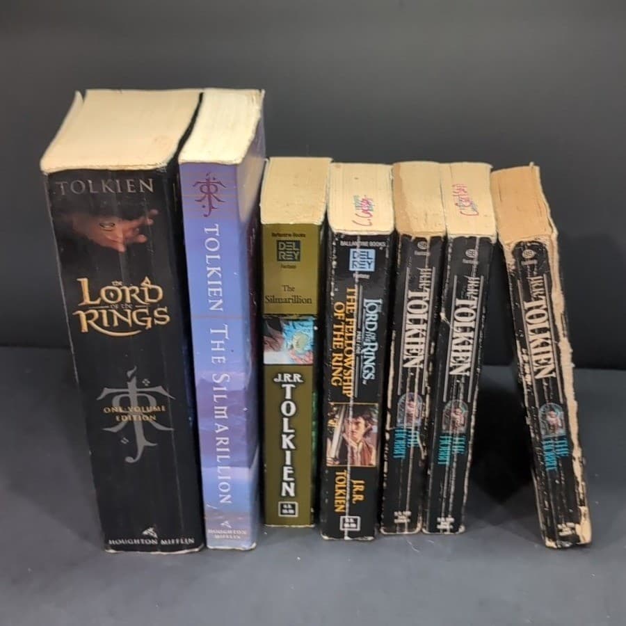 JRR Tolkien Book Seven Bundle: Lord of the Rings, The Hobbit, Silmarillion, Etc. - Thumbnail 2