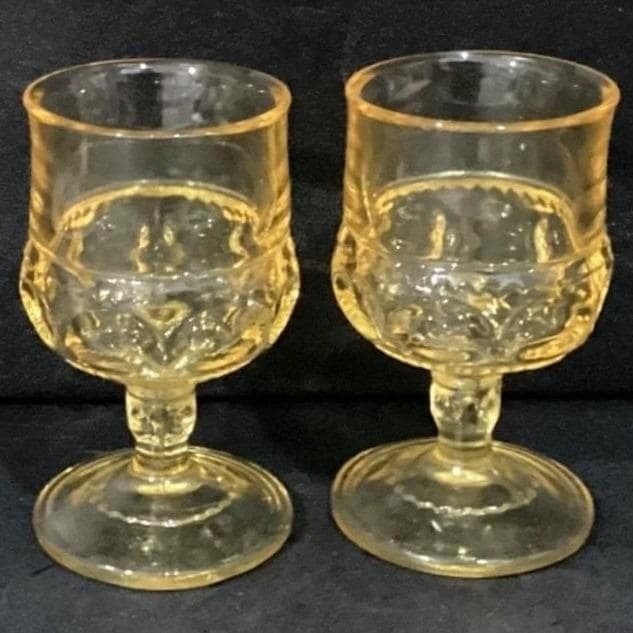 Indiana Glass Kings Crown Thumbprint Goblets, Set of 2, Vintage Yellow Stemware - Thumbnail 9