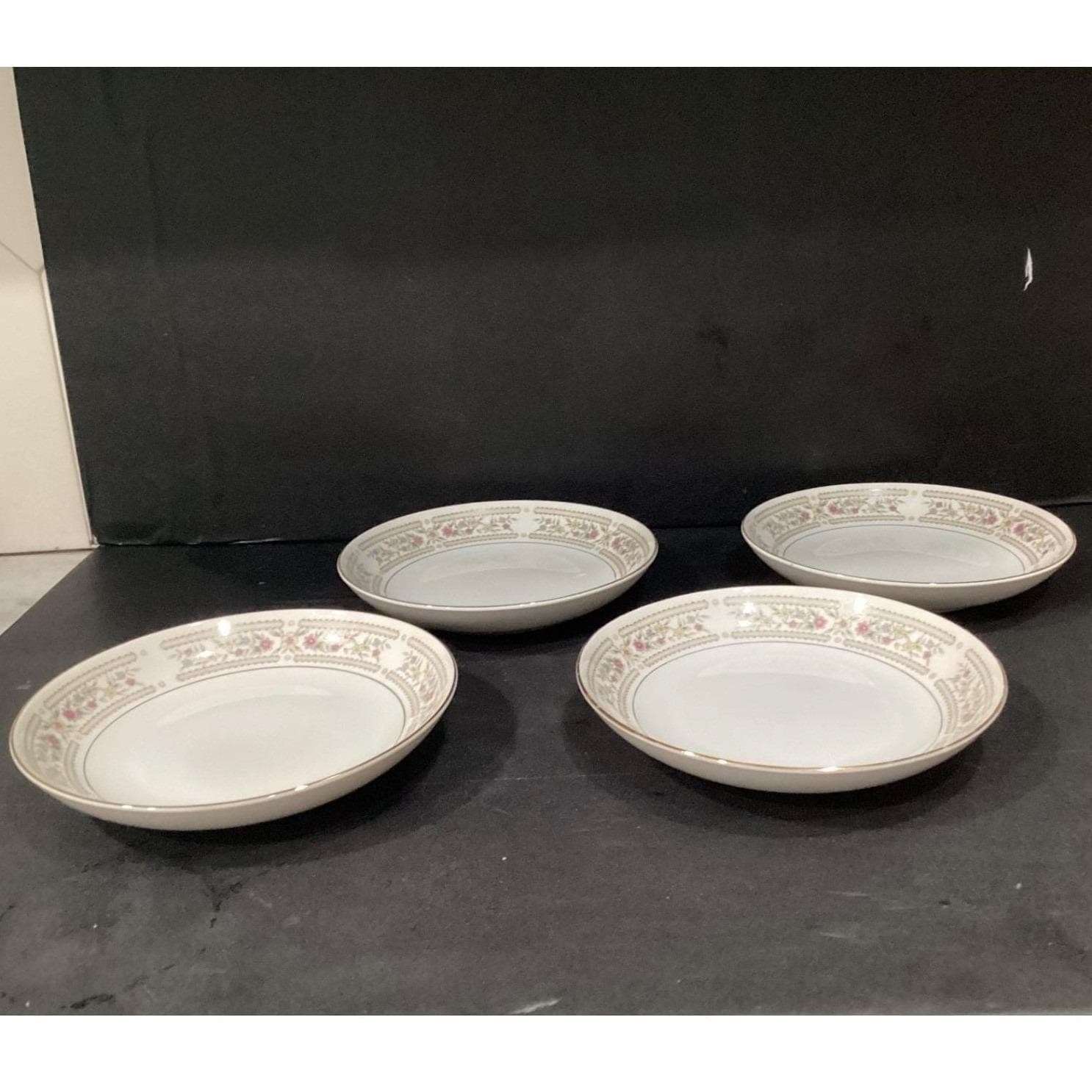 Crescent China "Chelsea" Salad Bowls, Set of 4, Vintage Porcelain Dinnerware - Thumbnail 6