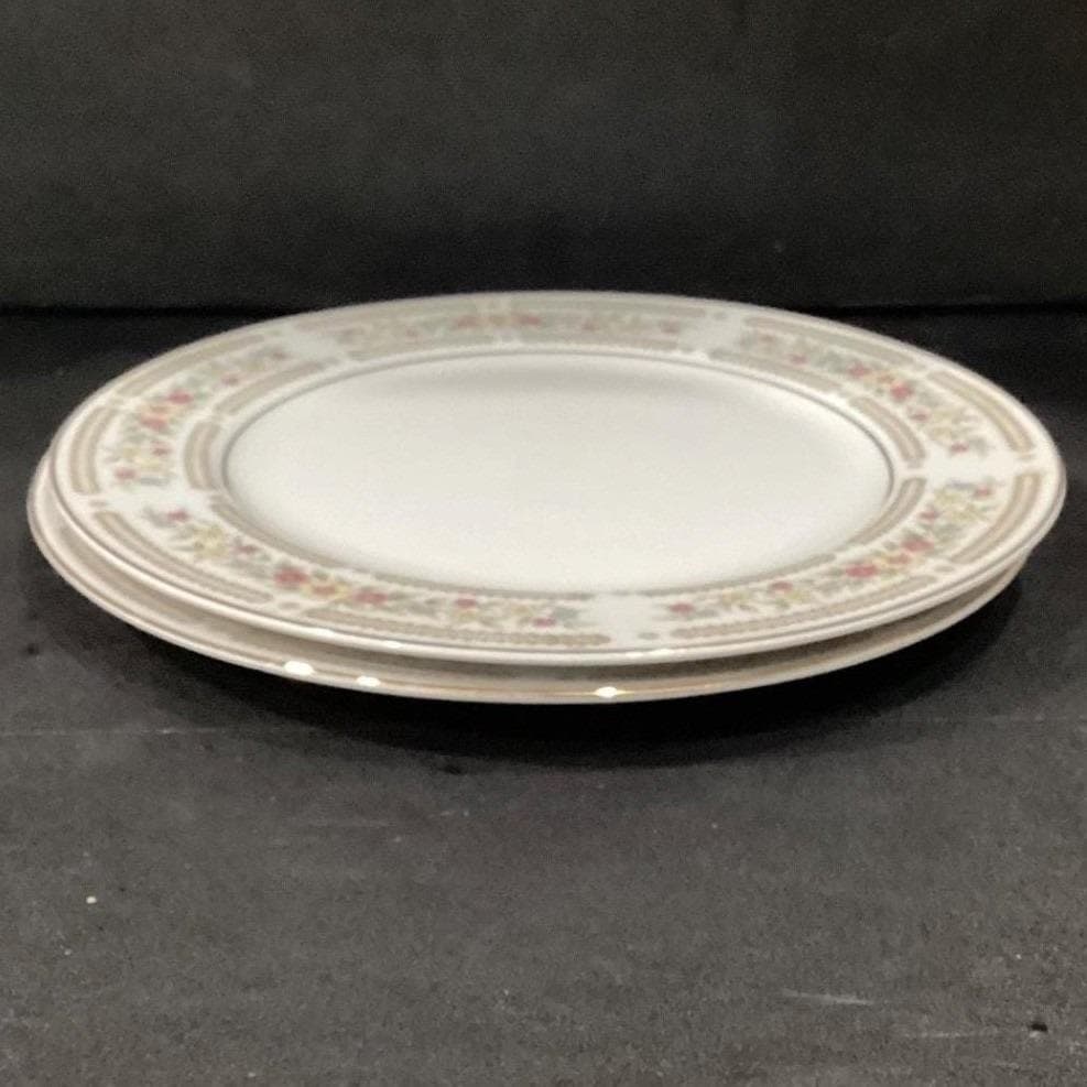 Crescent China "Chelsea" Dinner Plates, Set of 2, Vintage Porcelain Dinnerware - Thumbnail 9