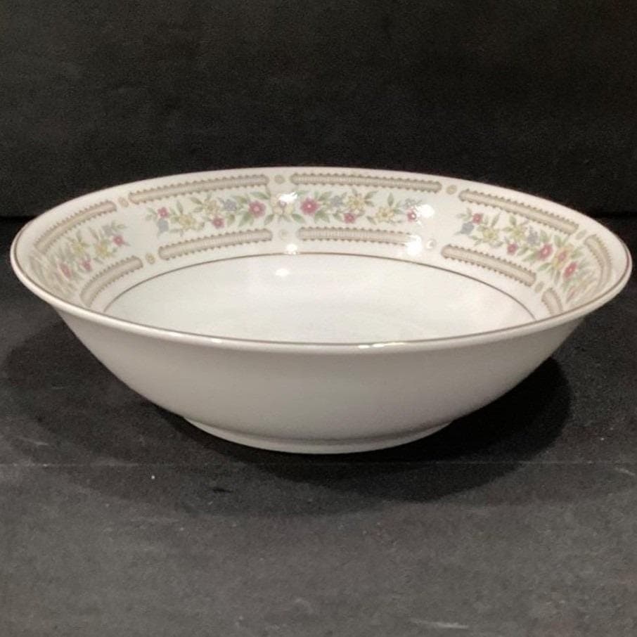 Crescent China "Chelsea" Rimmed Salad Bowl, Vintage Japan Porcelain Serveware - Thumbnail 12