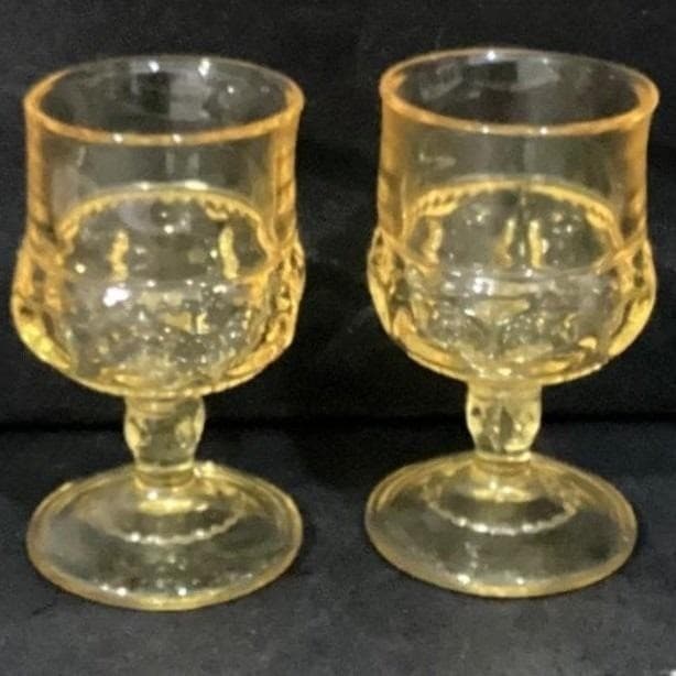 Indiana Glass Kings Crown Thumbprint Goblets, Set of 2, Vintage Yellow Stemware - Thumbnail 8