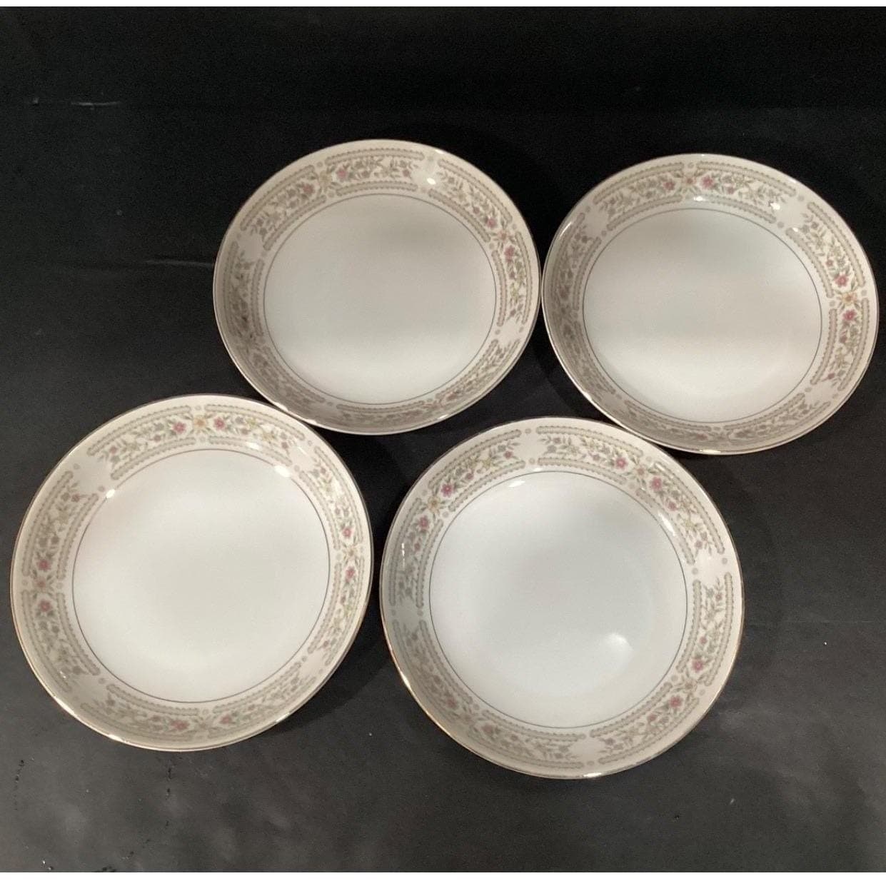 Crescent China "Chelsea" Salad Bowls, Set of 4, Vintage Porcelain Dinnerware - Thumbnail 8