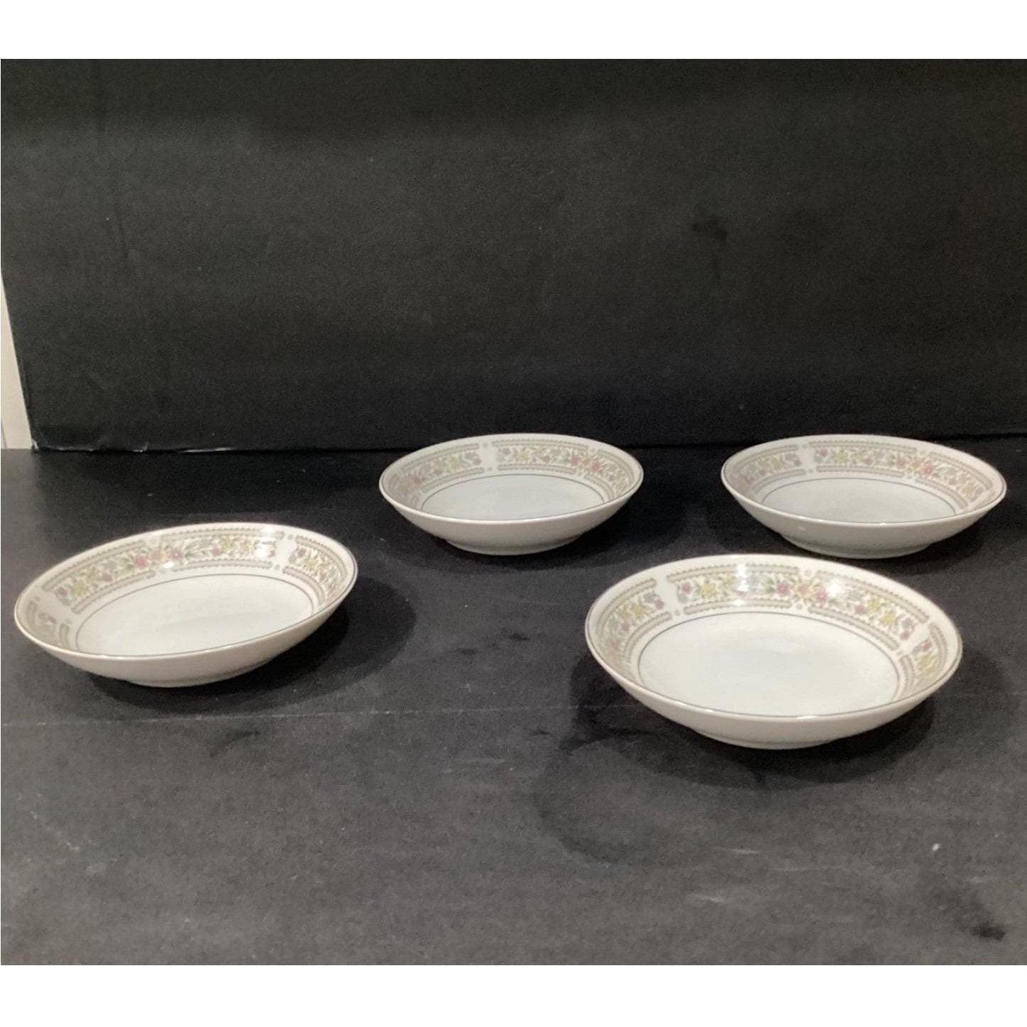 Crescent China "Chelsea" Berry Bowls, Set of 4, Vintage Porcelain Dinnerware - Thumbnail 6