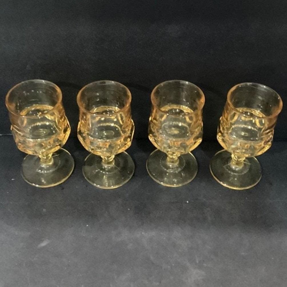 Indiana Glass Kings Crown Thumbprint Wine Goblets, Set of 4, Vintage Stemware - Thumbnail 6