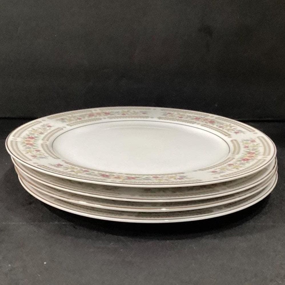 Crescent China "Chelsea" Dinner Plates, Set of 4, Vintage Porcelain Dinnerware - Thumbnail 8