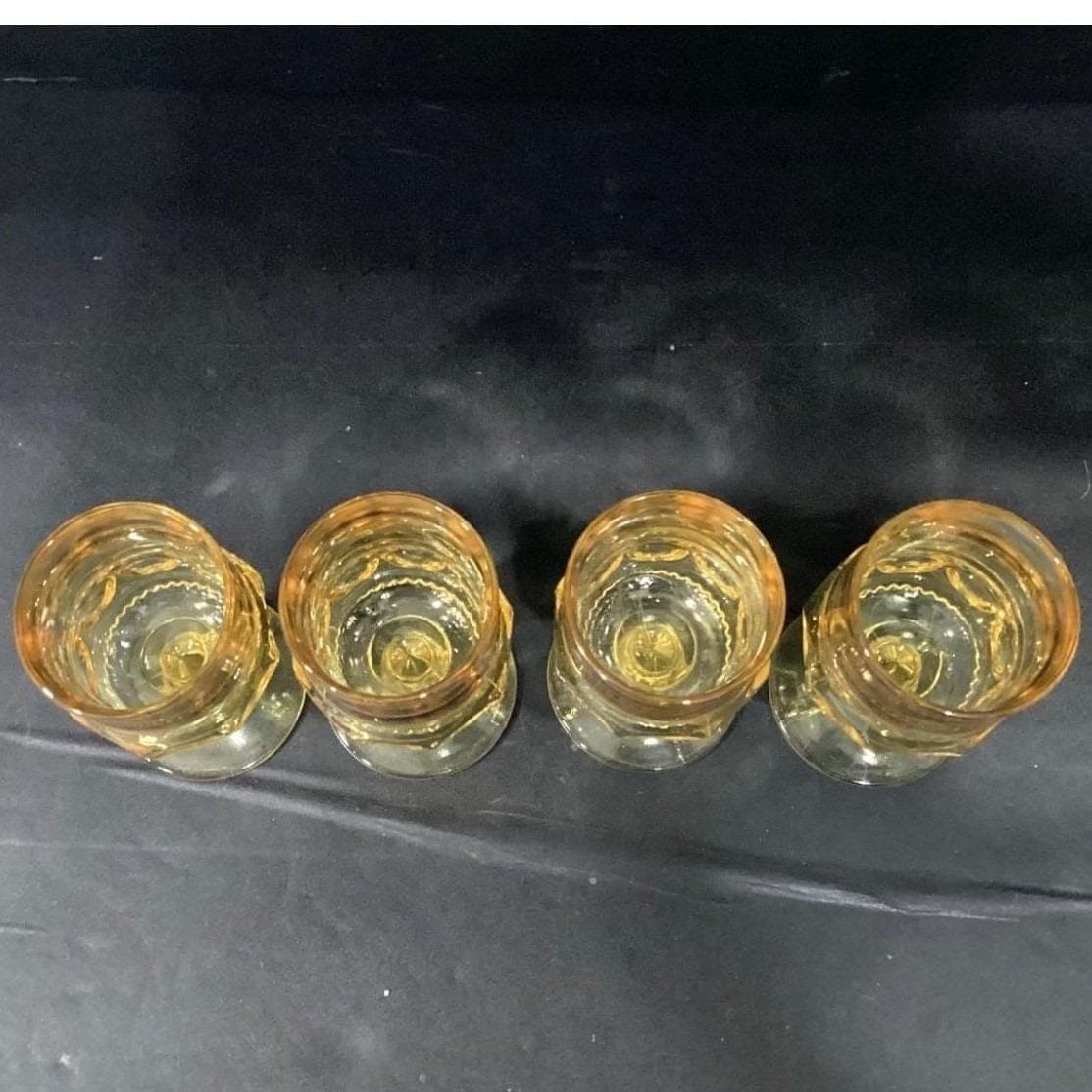 Indiana Glass Kings Crown Thumbprint Wine Goblets, Set of 4, Vintage Stemware - Thumbnail 5