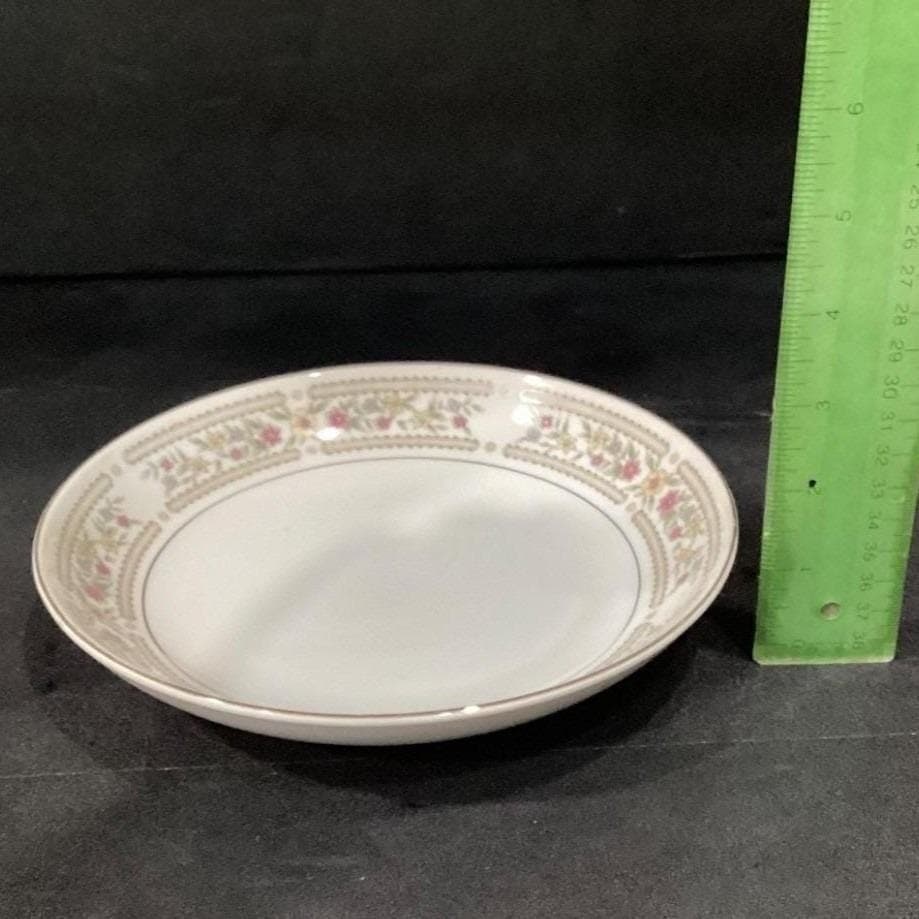 Crescent China "Chelsea" Salad Bowls, Set of 2, Vintage Porcelain Dinnerware - Thumbnail 3