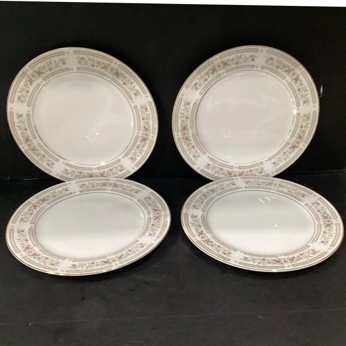 Crescent China "Chelsea" Dinner Plates, Set of 4, Vintage Porcelain Dinnerware - Thumbnail 6