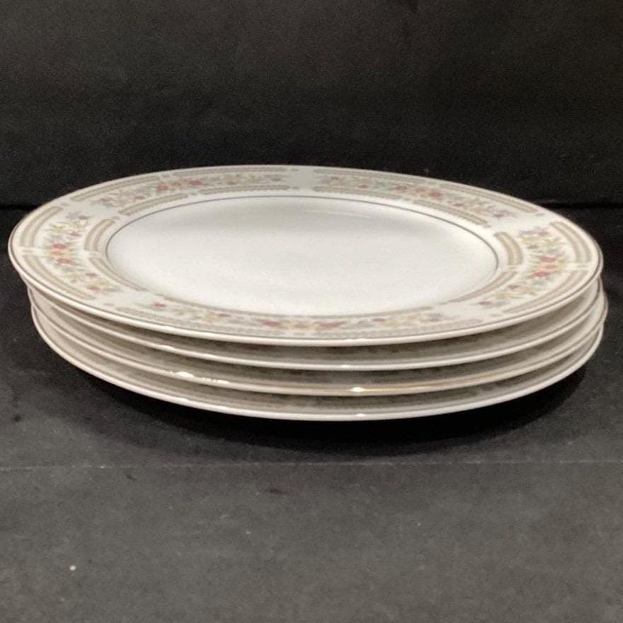 Crescent China "Chelsea" Dinner Plates, Set of 4, Vintage Porcelain Dinnerware - Thumbnail 9