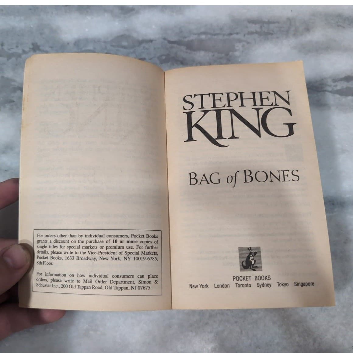 Stephen King Bag of Bones & The Girl Who Loved Tom Gordon Paperback Books - Thumbnail 9