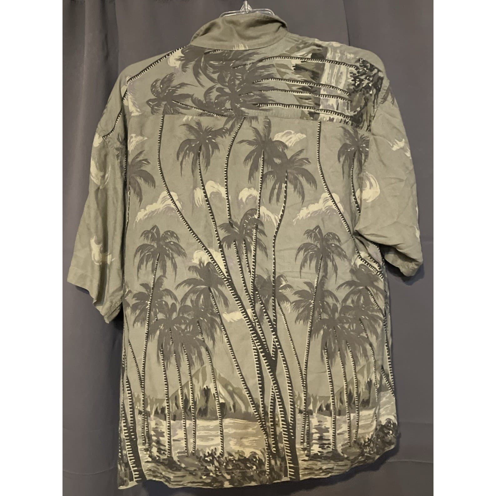 World Island Green Palm Tree Rayon Short Sleeve Button Down Shirt, Men's Large - Thumbnail 5