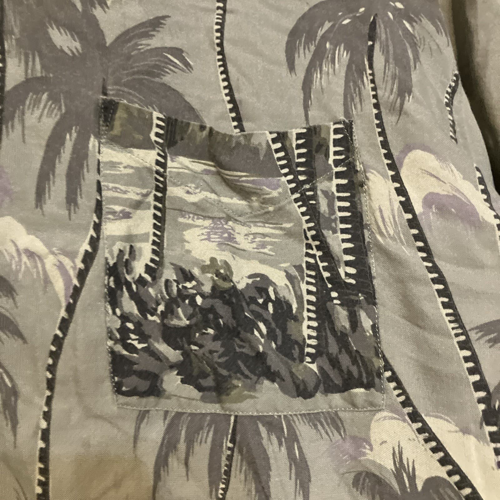 World Island Green Palm Tree Rayon Short Sleeve Button Down Shirt, Men's Large - Thumbnail 4