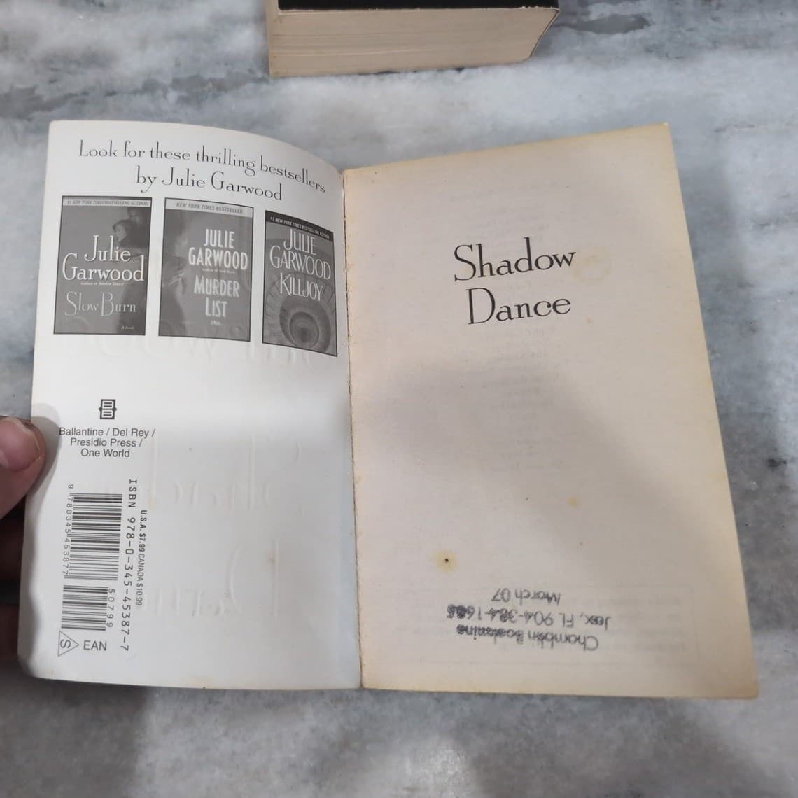 Julie Garwood Slow Burn and Shadow Dance Paperback Books, Romantic & Suspense - Thumbnail 7