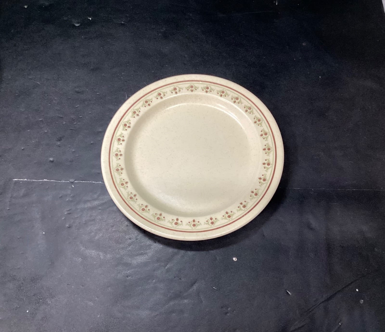 Anchor Hocking Ironstone CHANTILLY Salad Plates USA 7.5” Cottage Core Set Of 4 - Thumbnail 2