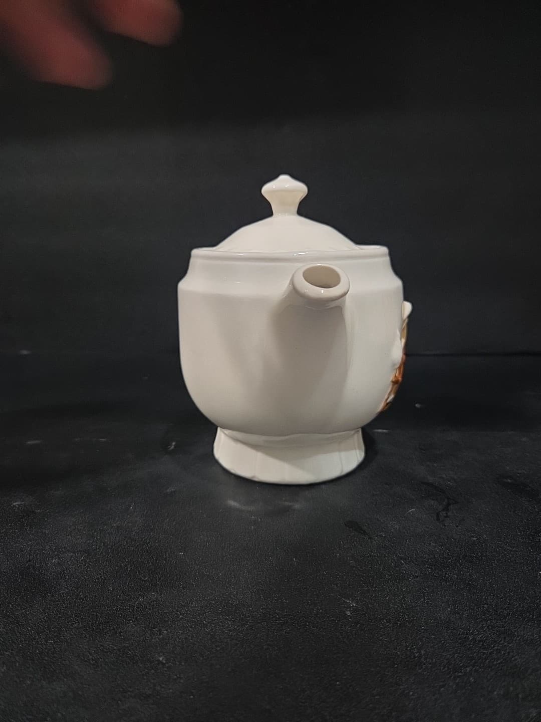 Porcelier Vitreous Teapot, Spinning Wheel Design, Small 2 Cup Ivory Teapot, Vtg - Thumbnail 2