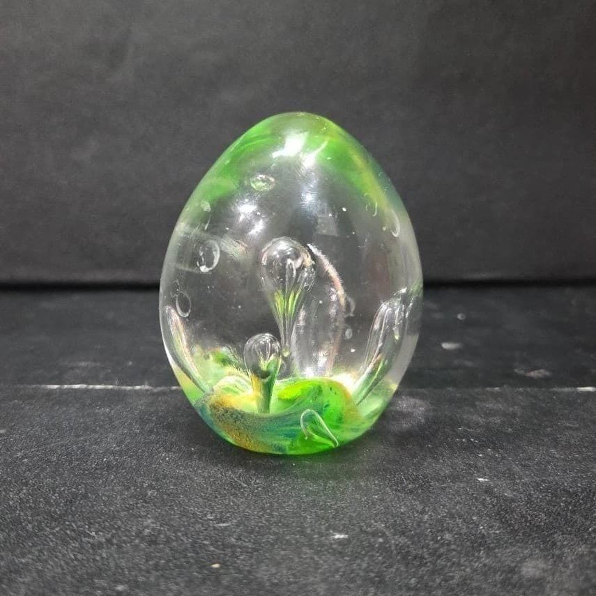 Dancing Green Bubble Paperweight, Vintage Egg Shaped Art Glass, Desk Decor - Thumbnail 3