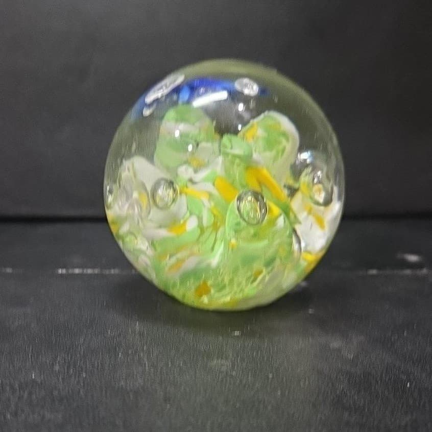 Dolphin with Green Yellow Waves Round Paperweight, Controlled Bubbles Sculpture - Thumbnail 5