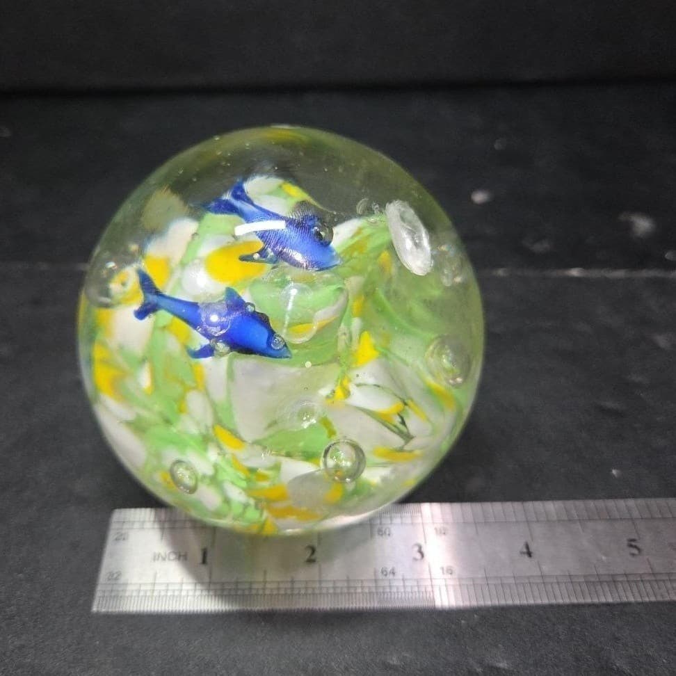 Dolphin with Green Yellow Waves Round Paperweight, Controlled Bubbles Sculpture - Thumbnail 11