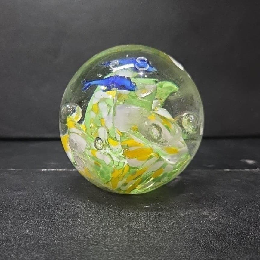 Dolphin with Green Yellow Waves Round Paperweight, Controlled Bubbles Sculpture - Thumbnail 4