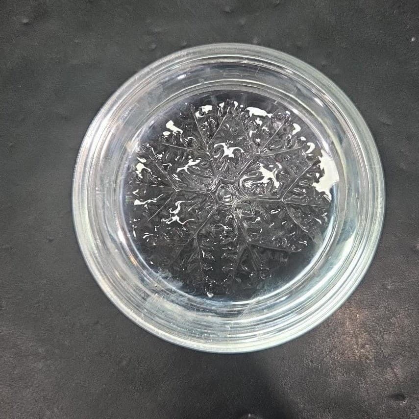 Avon Clear Snowflake Paperweight, 24% Lead Crystal Sculpture, Vintage Desk Decor - Thumbnail 7