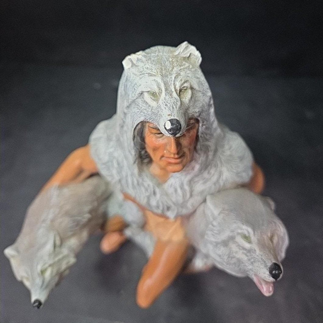 Provincial Mold Native American Figure With Wolves Statue, Hand-Painted Ceramic - Thumbnail 4