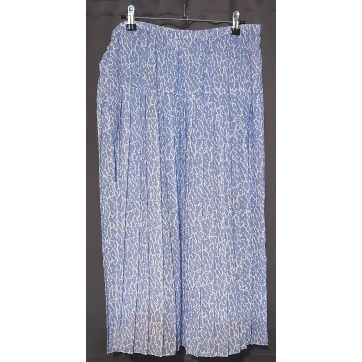 CB Collections Vintage Blue Abstract Print Two Piece Pleated Skirt Set Size 14.5 - Thumbnail 8