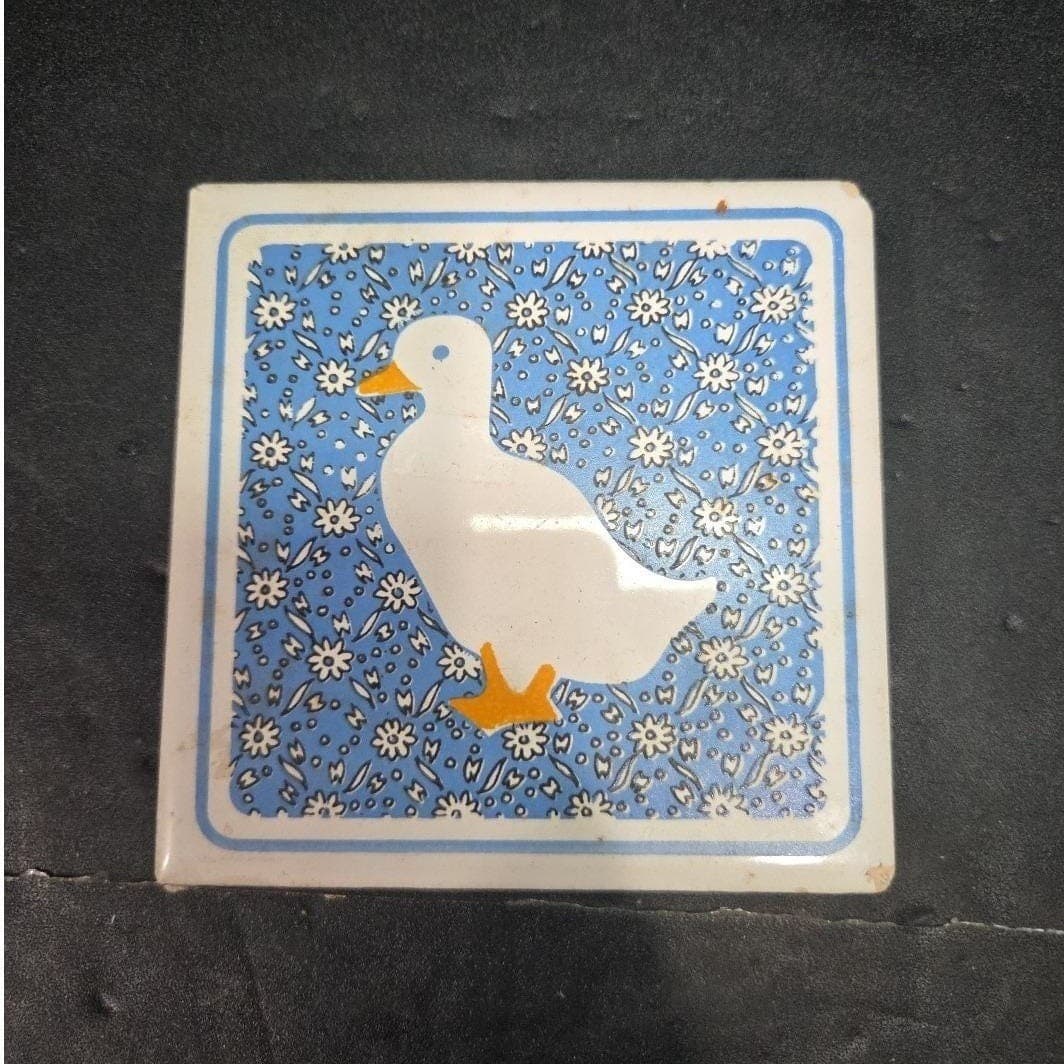 Orient Duck Farmhouse Footed Coasters, Set of 2, Country Kitchen Decor Tiles - Thumbnail 5