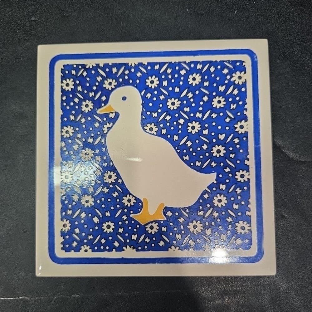 Orient Duck Farmhouse Footed Coasters, Set of 2, Country Kitchen Decor Tiles - Thumbnail 4
