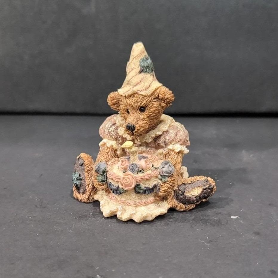 Enesco Boyds Bears "Bailey's Birthday" 1993, Collectible Figurine with Candle - Thumbnail 5