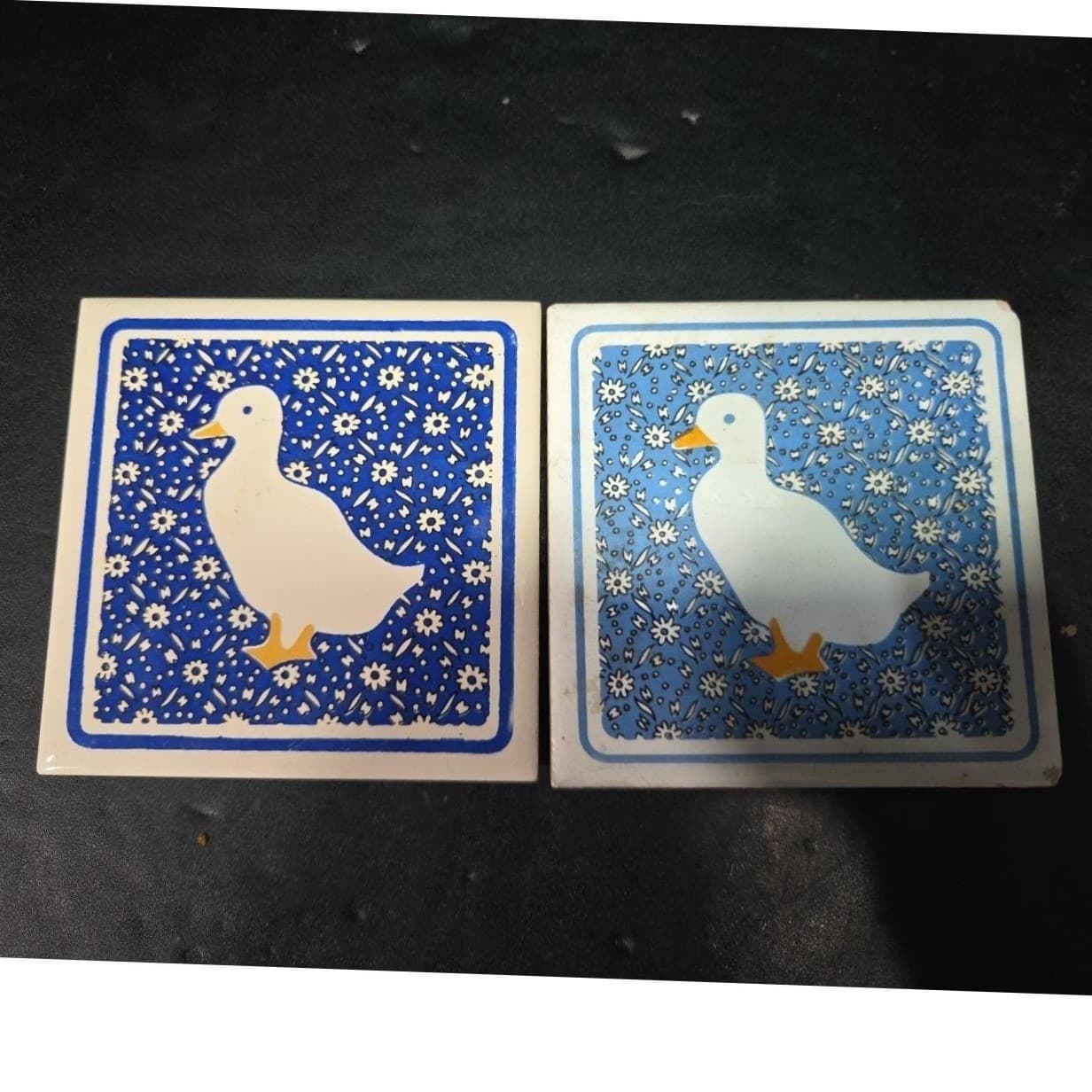 Orient Duck Farmhouse Footed Coasters, Set of 2, Country Kitchen Decor Tiles - Thumbnail 2