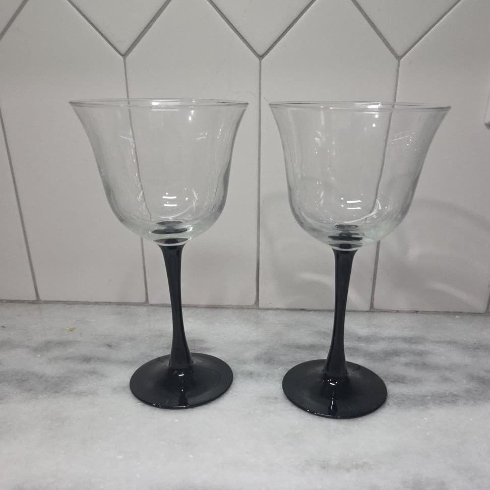 Luminarc Black Stemmed Tulip Wine Glasses, Set of 2, Vtg Domino Design, Stemware - Thumbnail 4