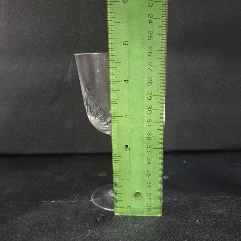 Etched Criss-Cross Wine Goblet, Vintage Clear Stemware Mid-Century Pressed Glass - Thumbnail 2