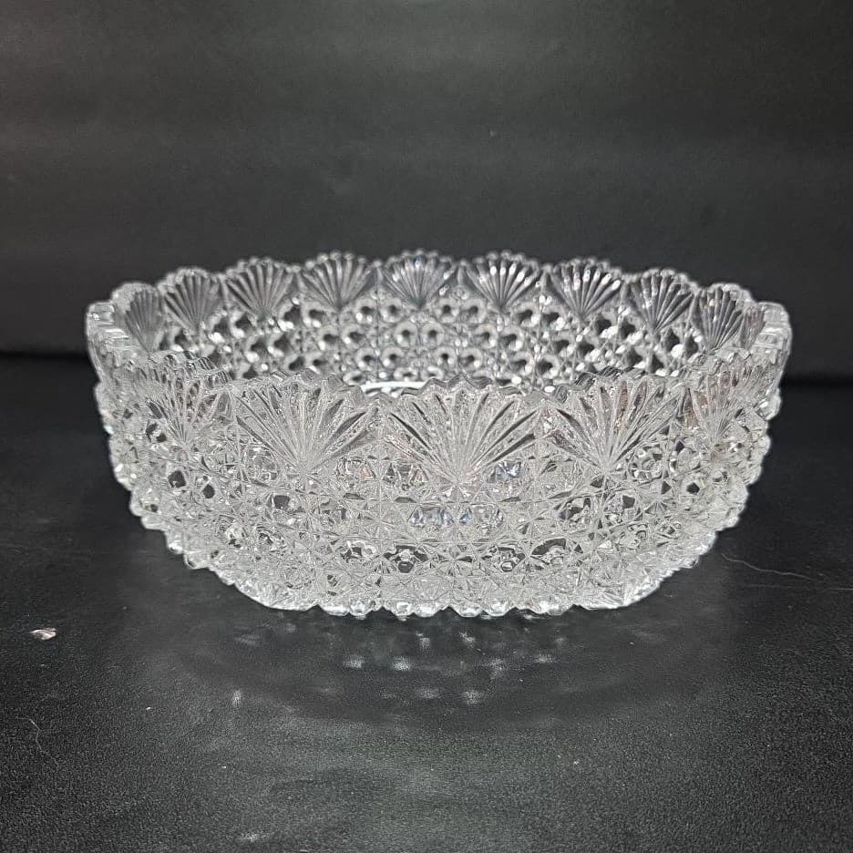 Hoya Japan Crystal Round Serving Bowl, Vintage Dining Glassware, Centerpiece - Thumbnail 2