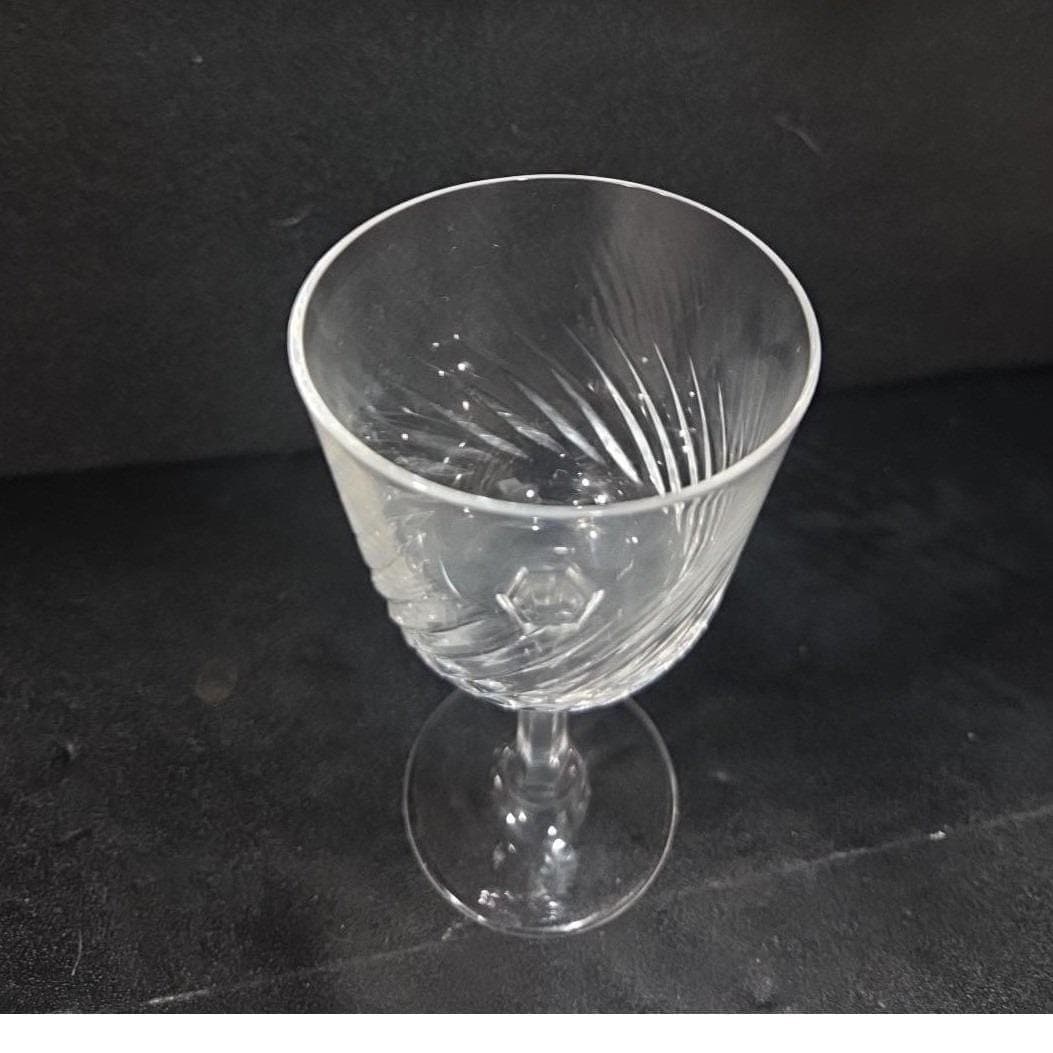 Etched Criss-Cross Wine Goblet, Vintage Clear Stemware Mid-Century Pressed Glass - Thumbnail 6