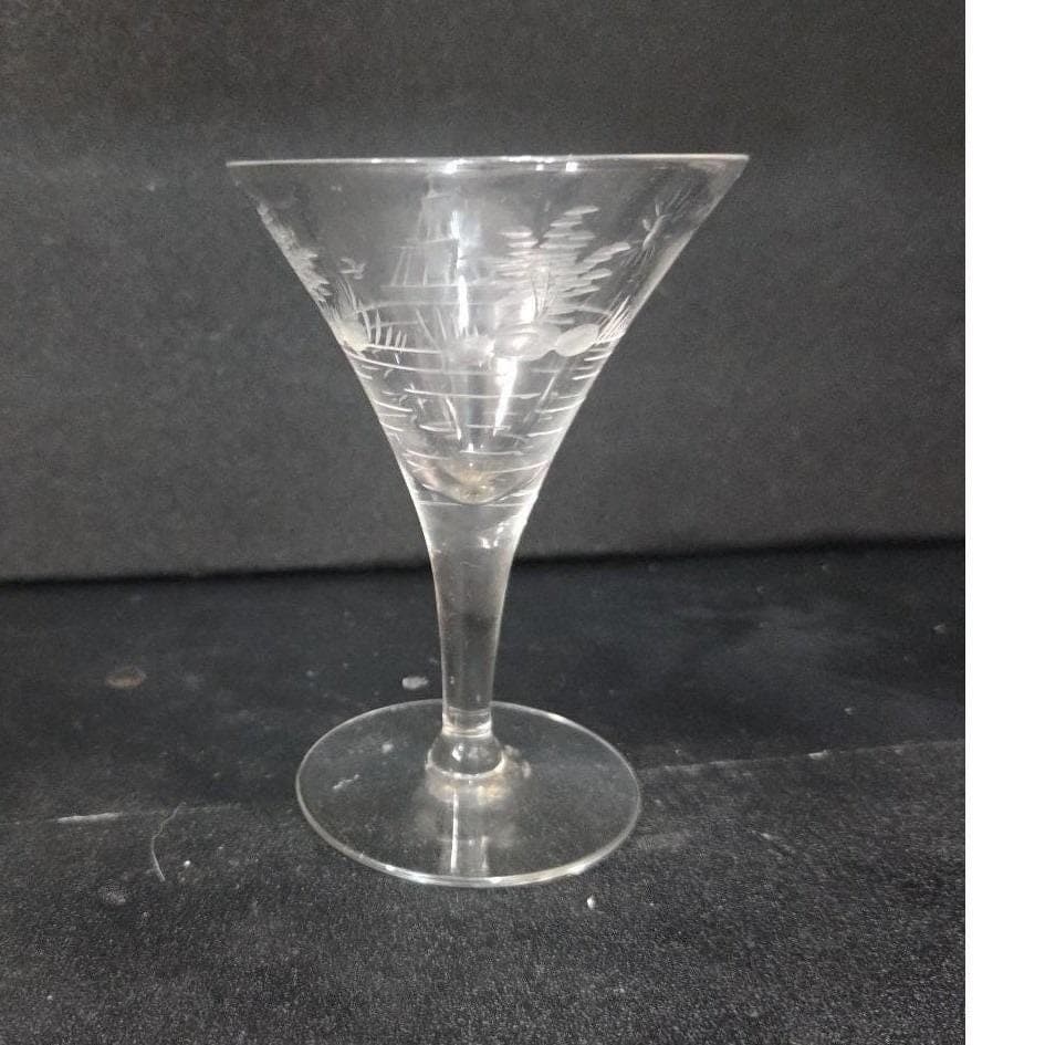 Javit Style Martini Glass, Etched Cocktail Stemware Boat Island Sun Water Design - Thumbnail 10