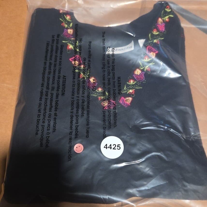 St Johns Bay Black Floral Embroidered V-Neck, Woman's Small Knit Top, 3/4 Sleeve - Thumbnail 7