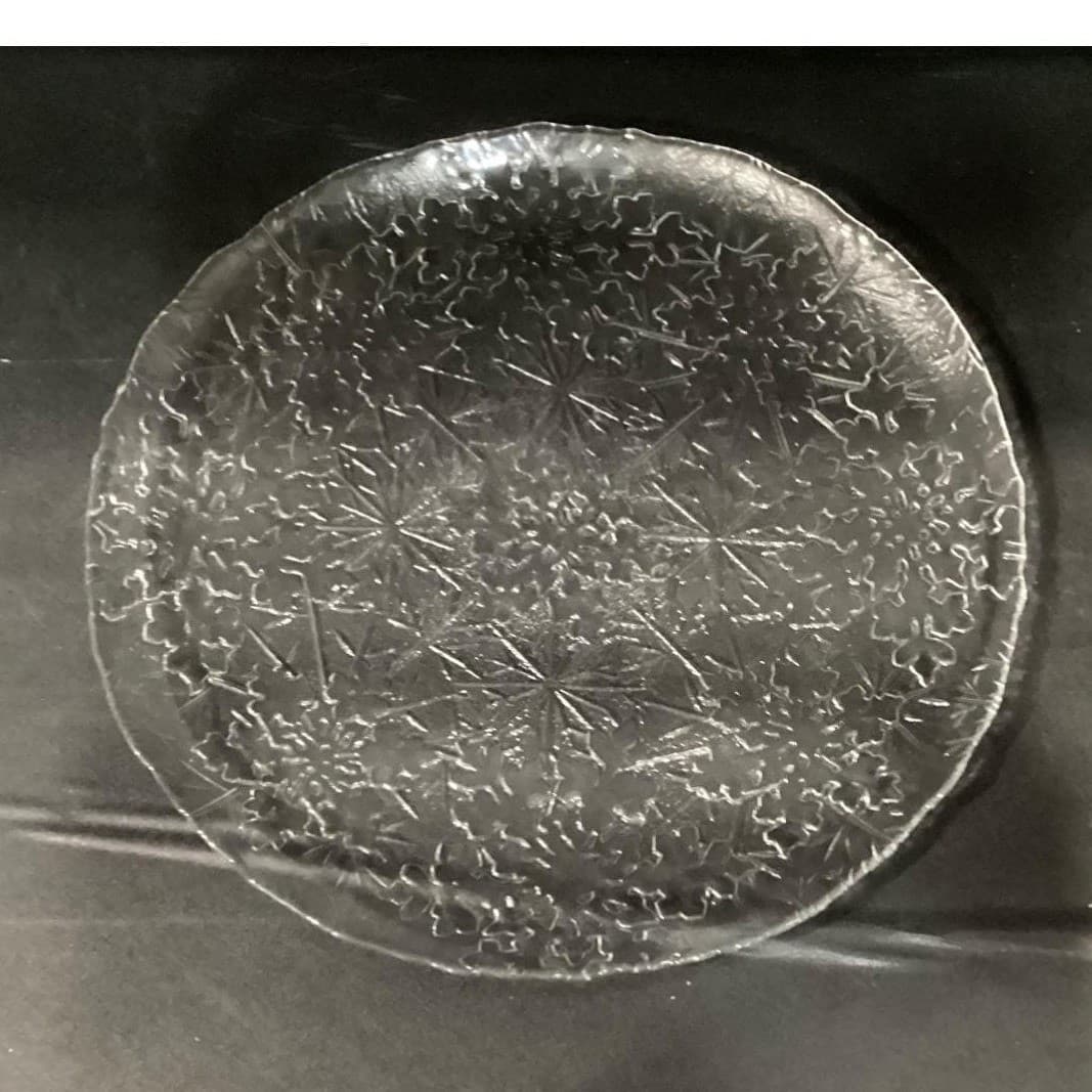 Holiday Snowflake Glass Serving Tray, Christmas Cookie Scalloped Edge Platter - Thumbnail 3