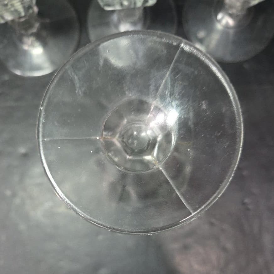 Indiana Glass Roman Key Goblets, Set of 4, Paneled Strawberry Design, Stemware - Thumbnail 8