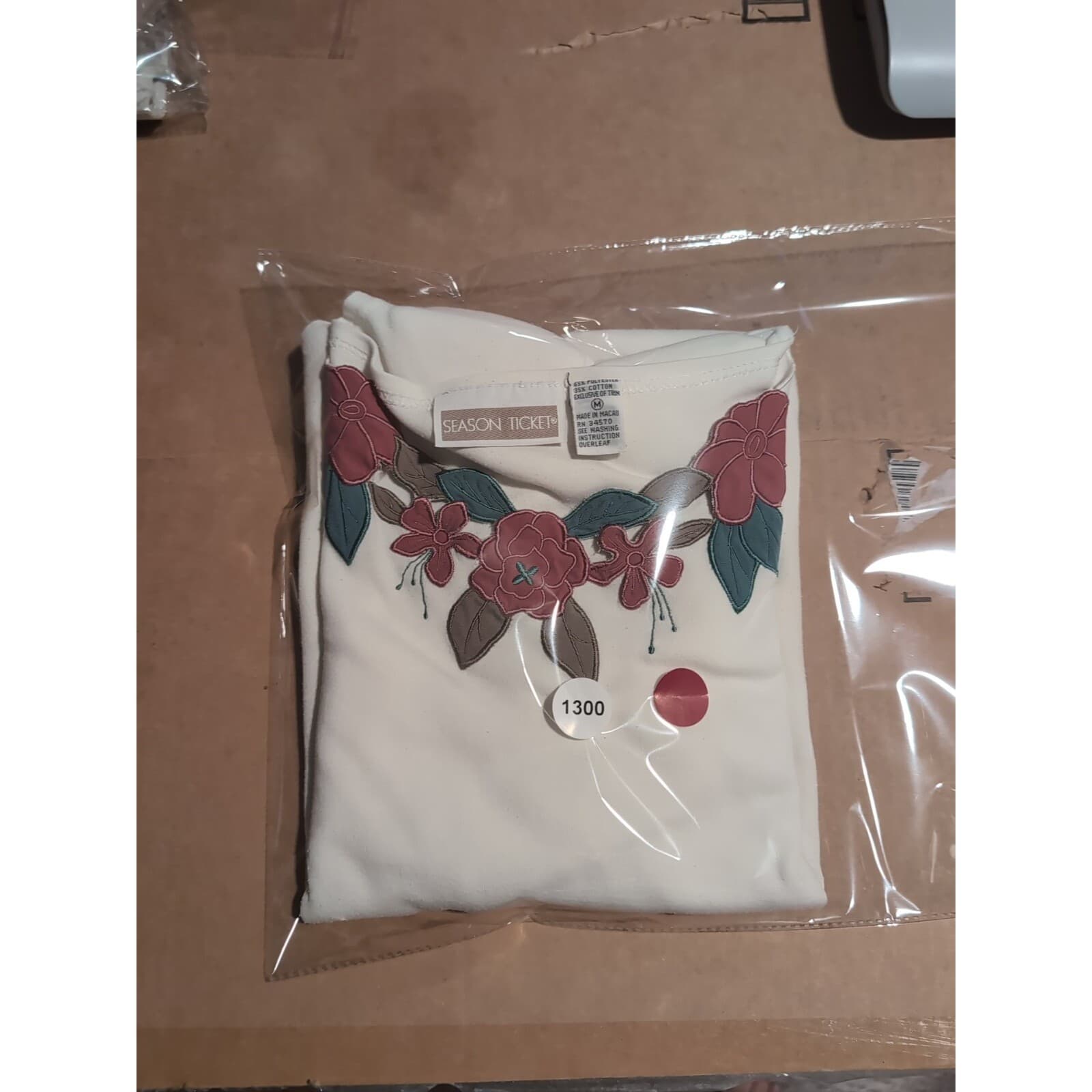 Season Ticket Women's Medium Blouse, White Short Sleeve, Embroidered Floral - Thumbnail 7