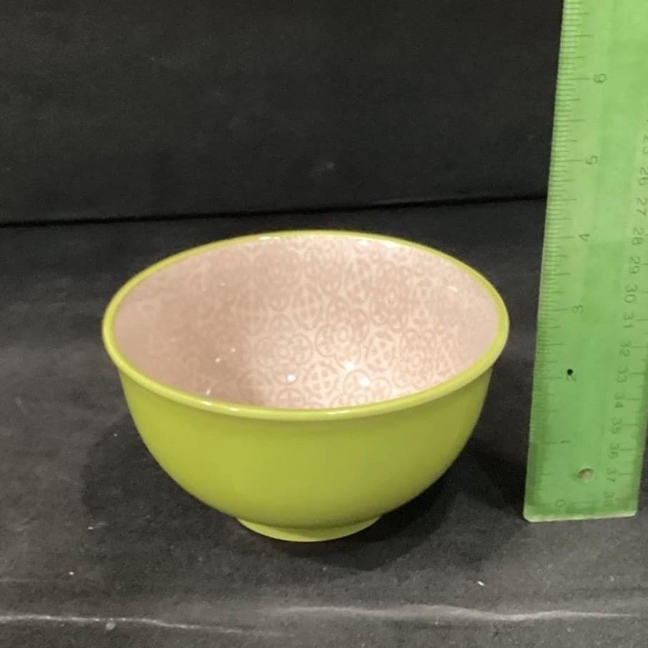 Jameson & Tailor Lime Green Cereal Bowls, Set of 3, Vintage Boutique Kitchenware - Thumbnail 8